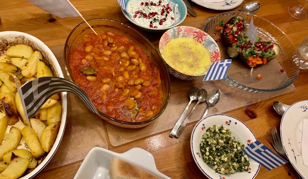 Griechisches Mezze Buffet - hausgemachter Hingucker